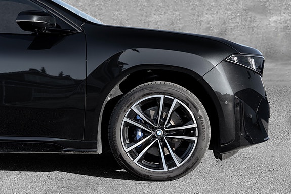 BMW iX3 13 of 30