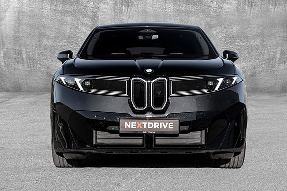 BMW iX3 3 of 30