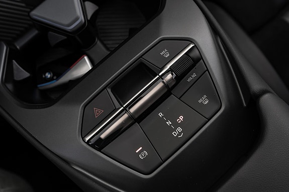 BMW iX3 24 of 30