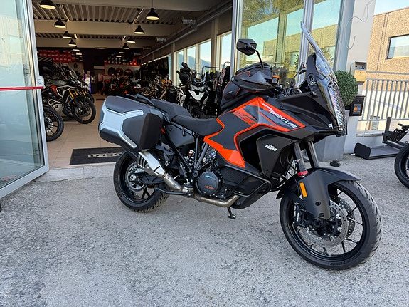 KTM 1290 Super Adventure S 4 of 10