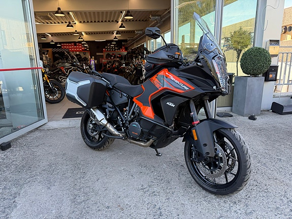 KTM 1290 Super Adventure S 3 of 10