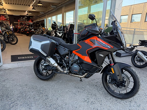 KTM 1290 Super Adventure S 5 of 10
