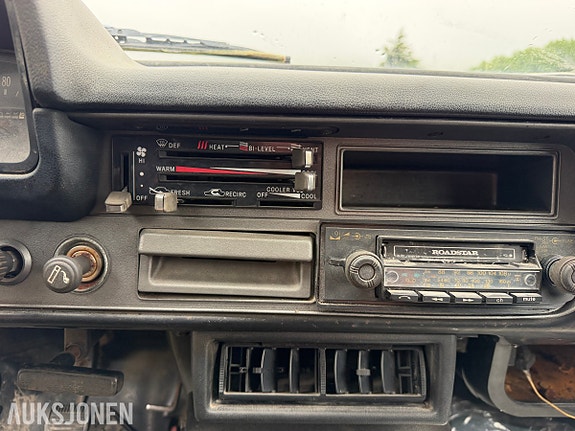 Toyota HiLux 20 of 30