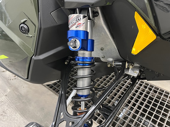 Polaris 9R SWB Assault 146 Escape! 20 of 25