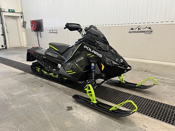 Polaris 9R SWB Assault 146 Escape! 3 of 25