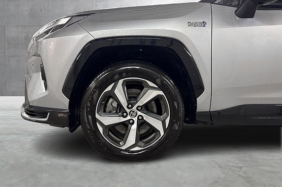 Toyota RAV4 12 of 13
