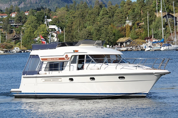 TIDLØS ELEGANSE: Storebro 410 Commander - GI BUD 3 of 30