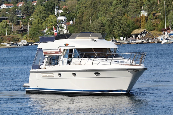 TIDLØS ELEGANSE: Storebro 410 Commander - GI BUD 2 of 30