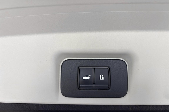 Nissan Ariya 17 of 29