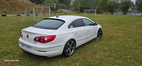 Volkswagen Passat CC 6 of 11