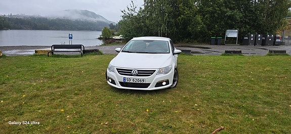 Volkswagen Passat CC 2 of 11