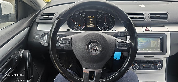 Volkswagen Passat CC 10 of 11