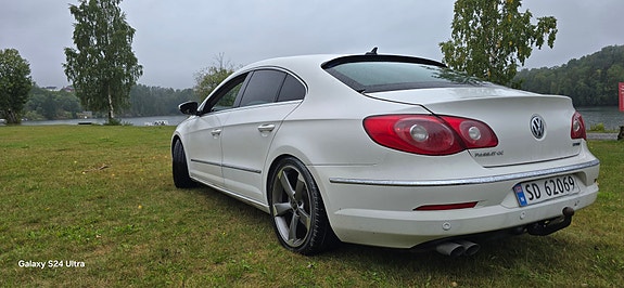 Volkswagen Passat CC 8 of 11