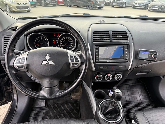 Mitsubishi ASX 7 of 12