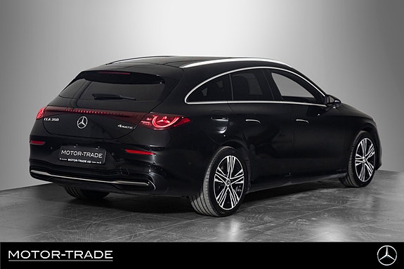 Mercedes-Benz CLA350 8 of 30