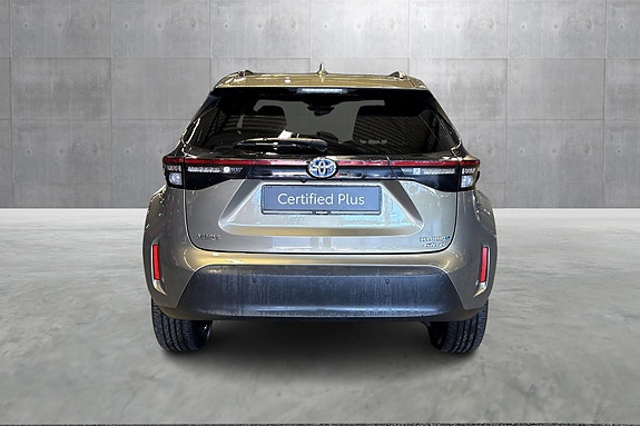 Toyota Yaris Cross 4 of 21