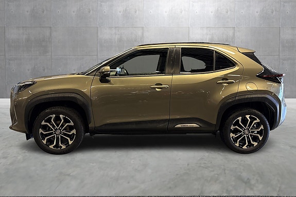 Toyota Yaris Cross 2 of 21