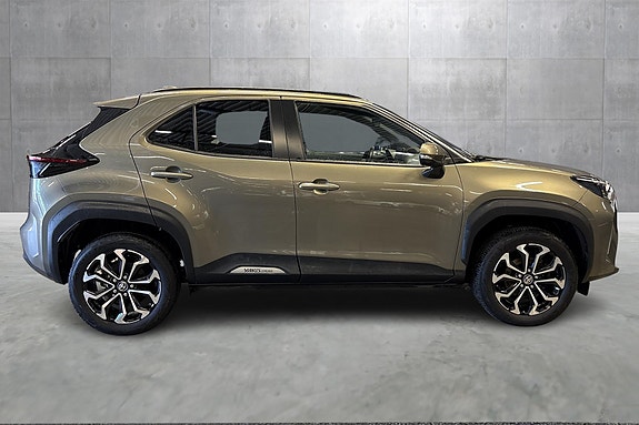 Toyota Yaris Cross 6 of 21