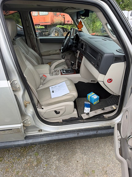 Jeep Commander 9 of 12