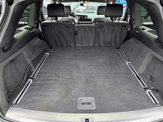 Audi Q7 12 of 12
