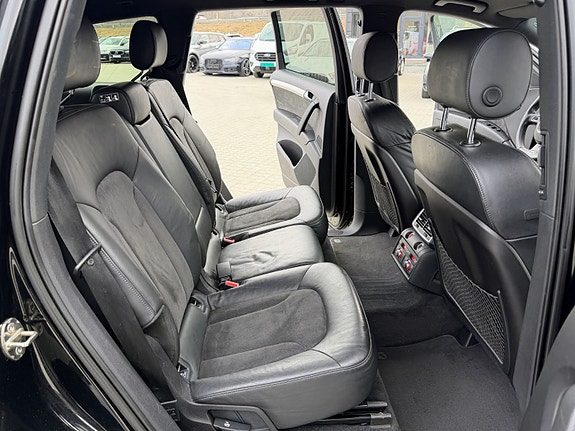 Audi Q7 10 of 12