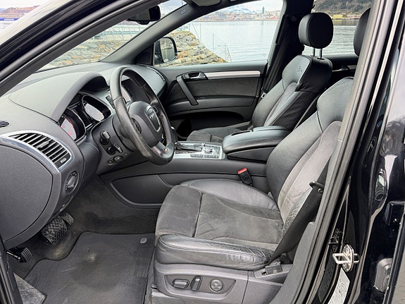 Audi Q7 5 of 12