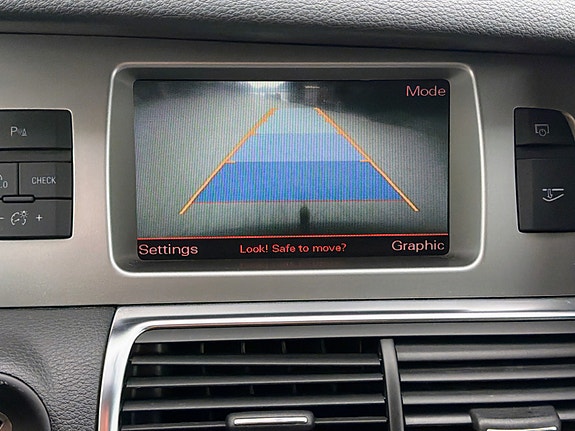Audi Q7 7 of 12