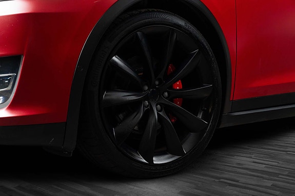 Tesla Model X 2 of 29