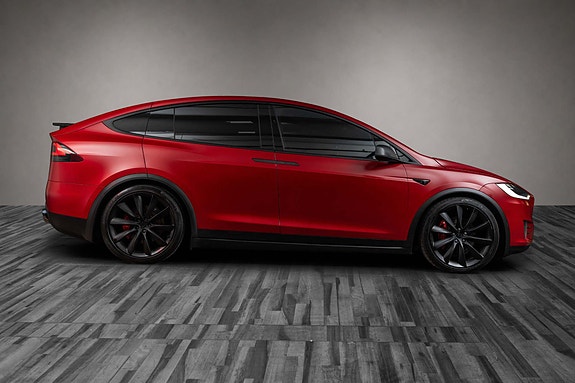 Tesla Model X 8 of 29