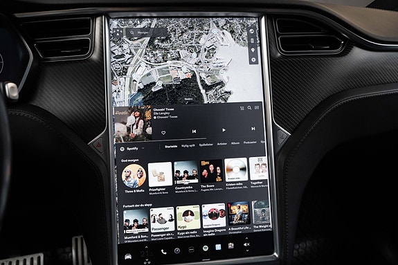 Tesla Model X 29 of 29