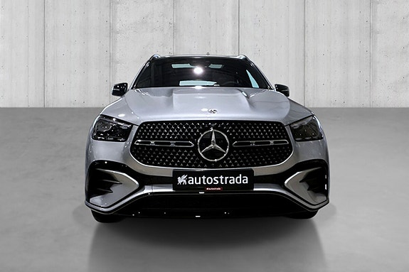Mercedes-Benz GLE350 de 2 of 16