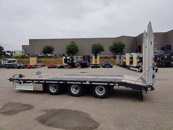 Nor Slep PHV-24M 4 of 30
