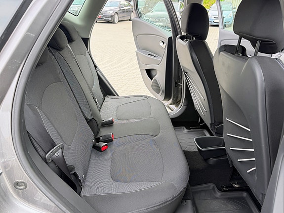 Renault Captur 9 of 11
