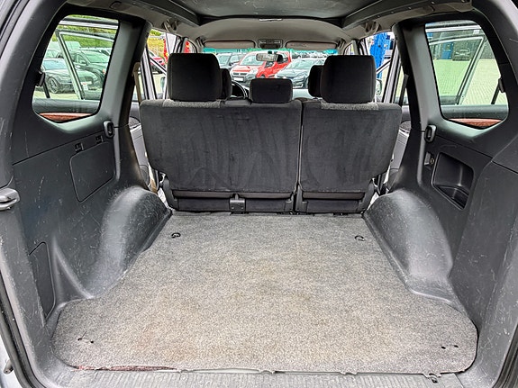 Toyota Land Cruiser 11 of 11