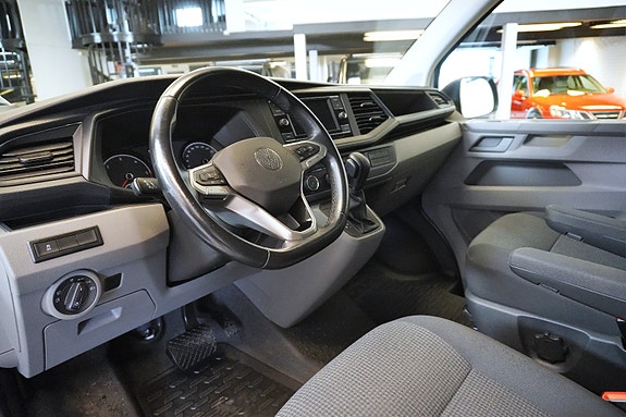 Volkswagen Transporter 9 of 29