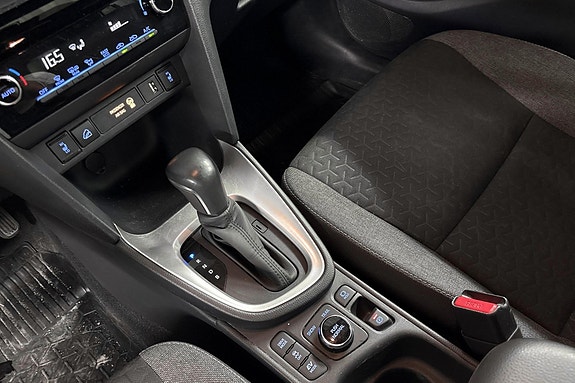 Toyota Yaris Cross 8 of 13
