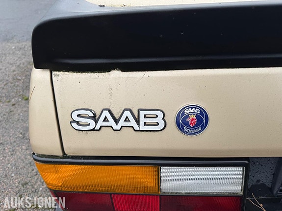 Saab 900 7 of 21