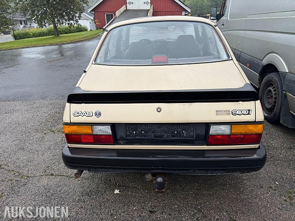 Saab 900 9 of 21