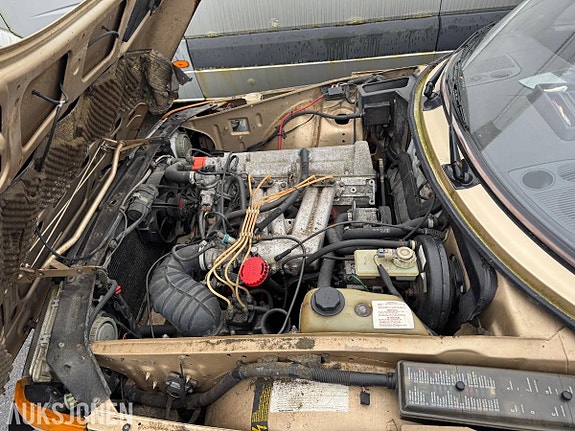 Saab 900 21 of 21