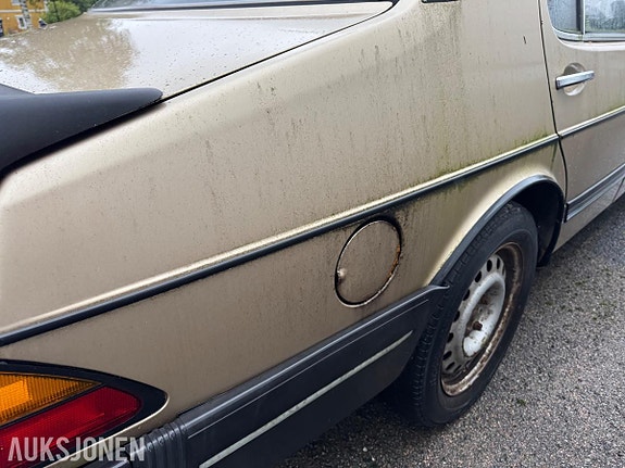 Saab 900 13 of 21