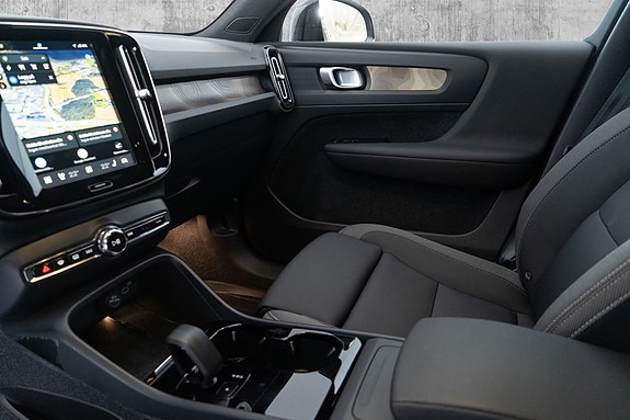 Volvo XC40 18 of 30