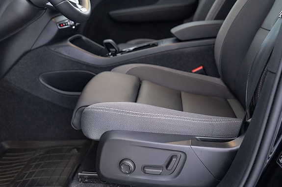 Volvo XC40 21 of 30