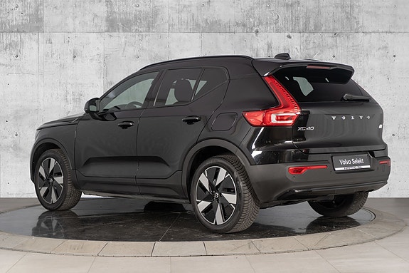 Volvo XC40 9 of 30