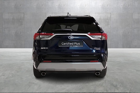 Toyota RAV4 4 of 22