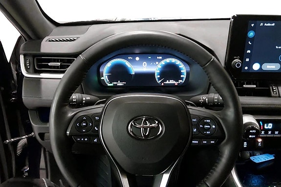 Toyota RAV4 12 of 22