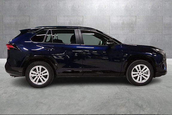 Toyota RAV4 6 of 22