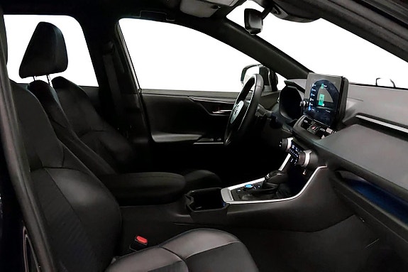 Toyota RAV4 16 of 22