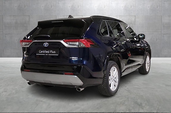 Toyota RAV4 5 of 22