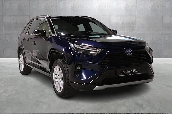 Toyota RAV4 7 of 22