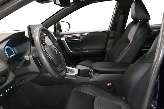 Toyota RAV4 11 of 22